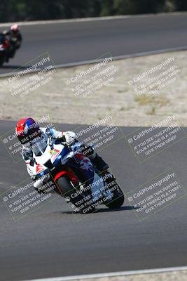 media/Sep-21-2025-TrackDaz (Sun) [[277c75b276]]/C Group/1140pm (Turn 3)/